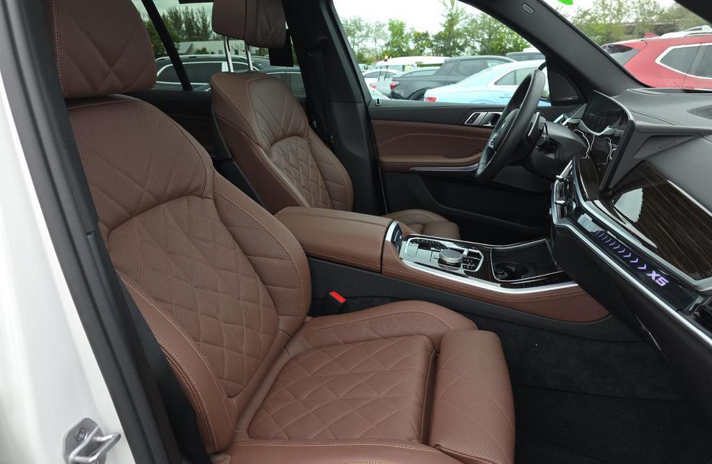 used 2025 BMW X5 car, priced at $62,500