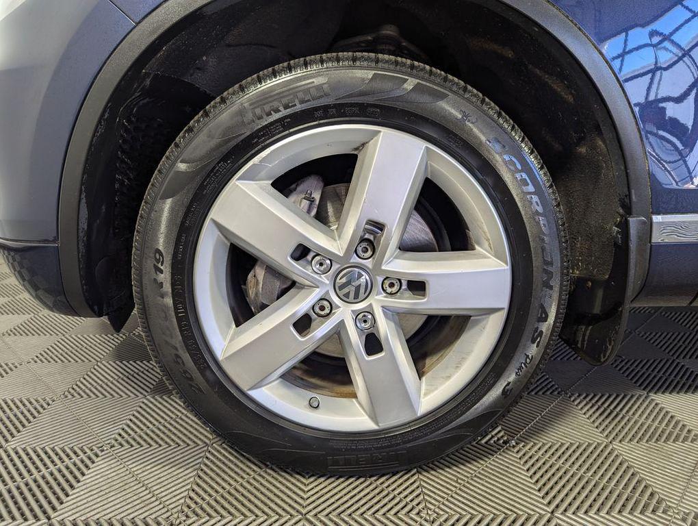used 2012 Volkswagen Touareg car, priced at $10,250