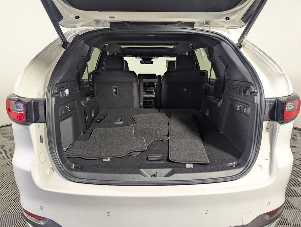 used 2024 Mazda CX-90 PHEV car, priced at $32,000