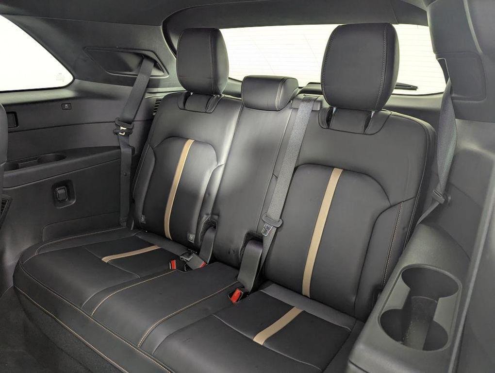 used 2024 Mazda CX-90 PHEV car, priced at $32,000