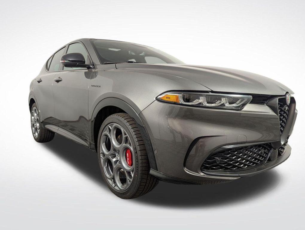 used 2024 Alfa Romeo Tonale car, priced at $28,000