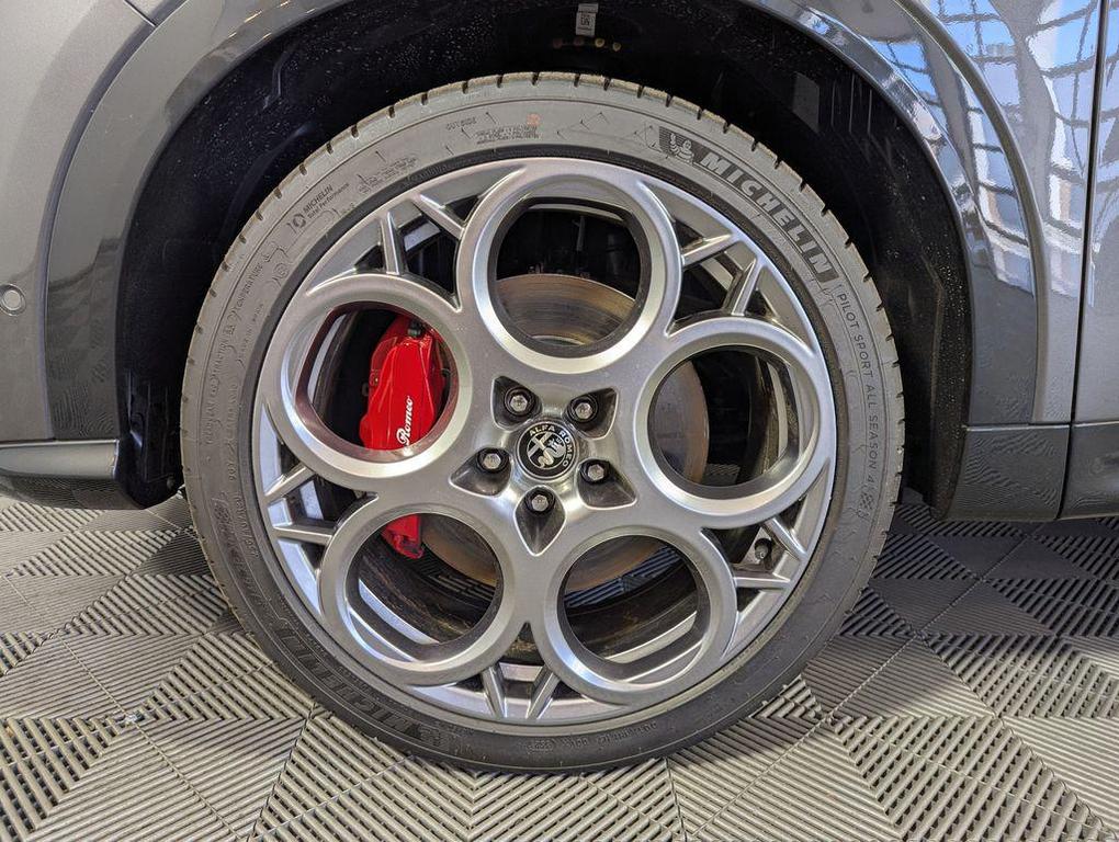 used 2024 Alfa Romeo Tonale car, priced at $28,000
