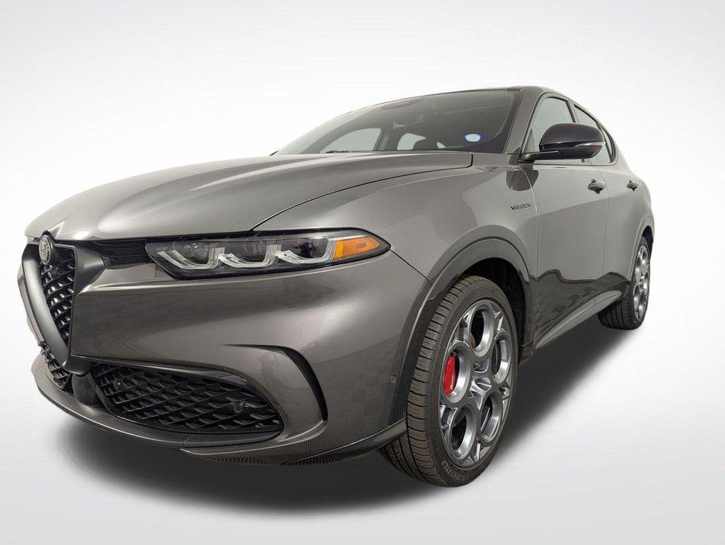 used 2024 Alfa Romeo Tonale car, priced at $28,000
