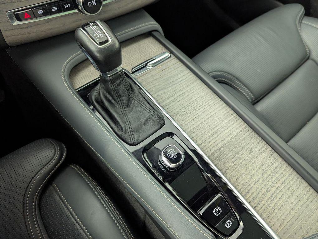 used 2022 Volvo XC90 car, priced at $34,945