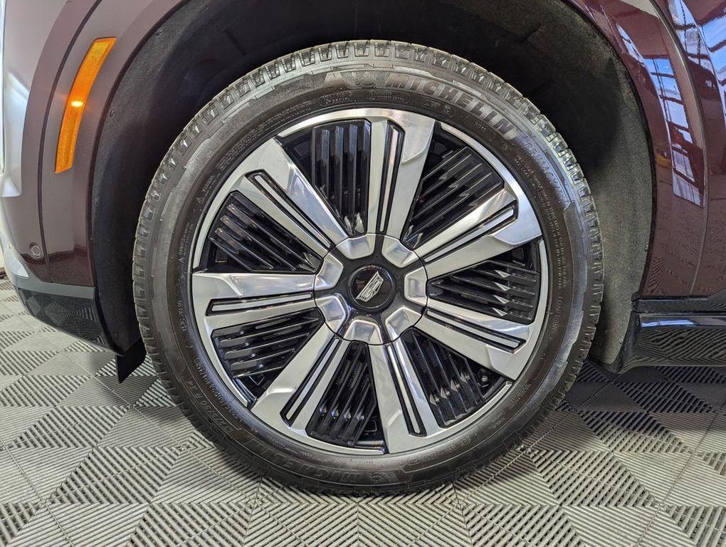 used 2025 Cadillac Escalade IQ car, priced at $105,868