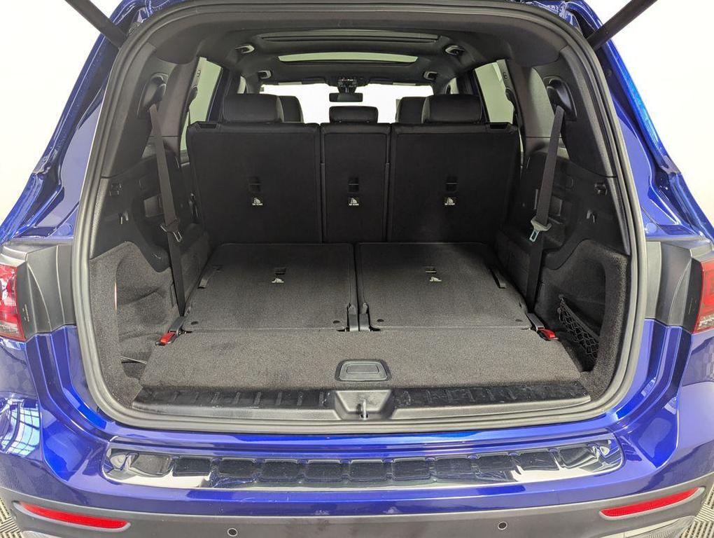 used 2021 Mercedes-Benz GLB 250 car, priced at $25,500