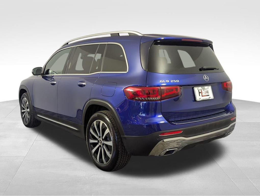 used 2021 Mercedes-Benz GLB 250 car, priced at $25,500