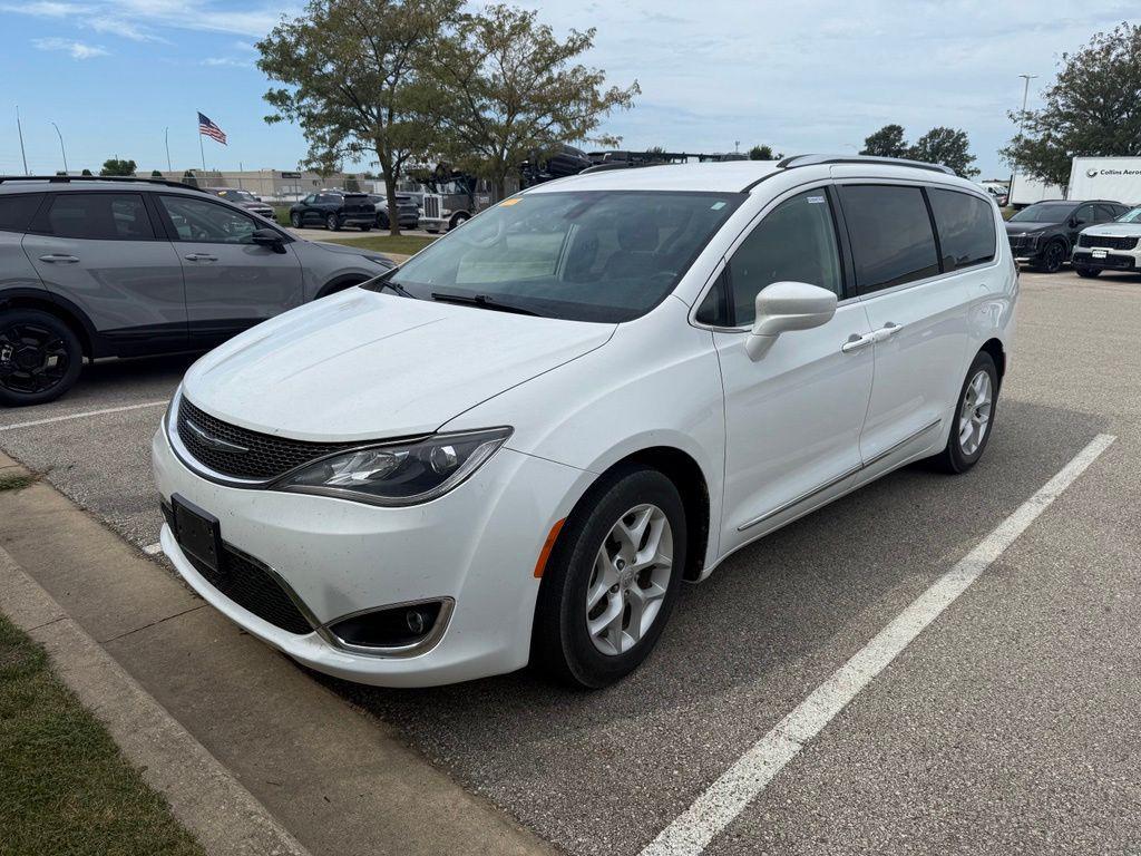 used 2018 Chrysler Pacifica car, priced at $17,473