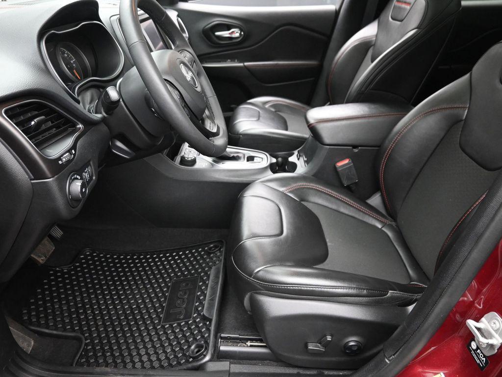 used 2021 Jeep Cherokee car, priced at $17,249