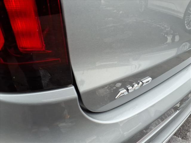 used 2024 Cadillac XT6 car, priced at $45,985