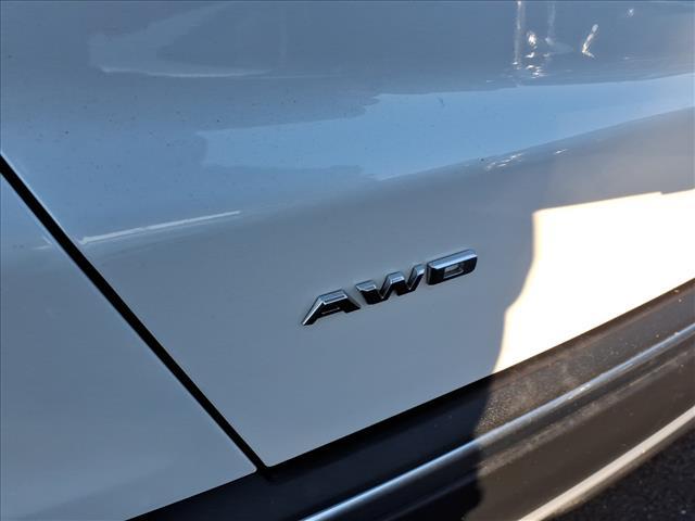 used 2023 Cadillac XT5 car, priced at $30,670