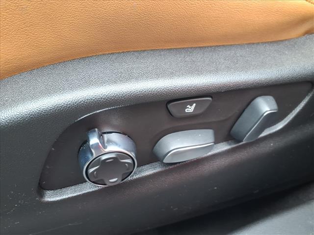 used 2023 Cadillac XT4 car, priced at $29,285