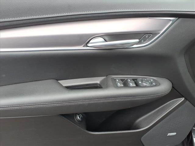 used 2023 Cadillac XT5 car, priced at $28,985
