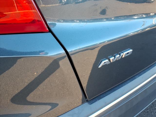 used 2019 Cadillac XT5 car, priced at $22,585