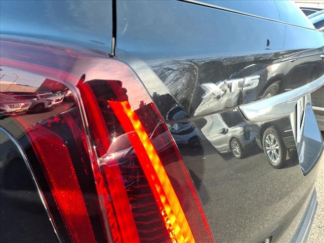 used 2022 Cadillac XT5 car, priced at $32,585