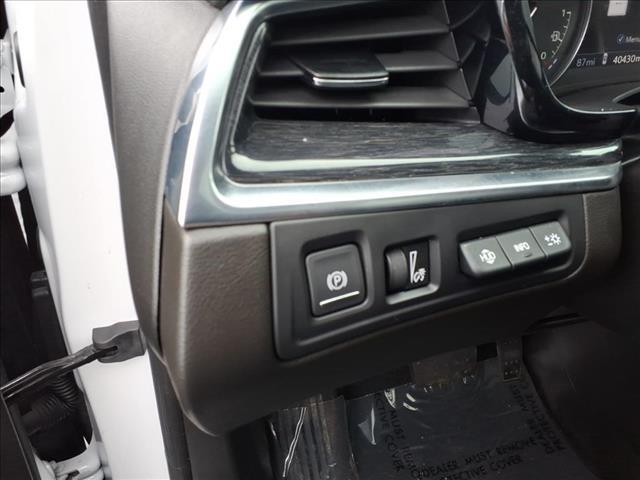 used 2023 Cadillac XT5 car, priced at $31,795