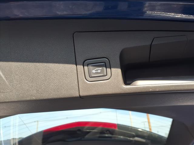 used 2023 Cadillac XT5 car, priced at $32,985