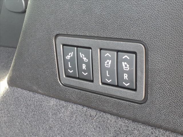 used 2024 Cadillac XT6 car, priced at $44,795