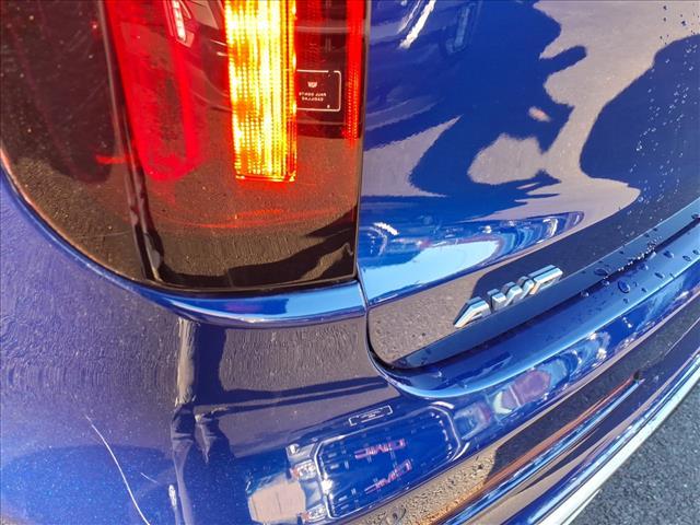 used 2023 Cadillac XT6 car, priced at $38,585