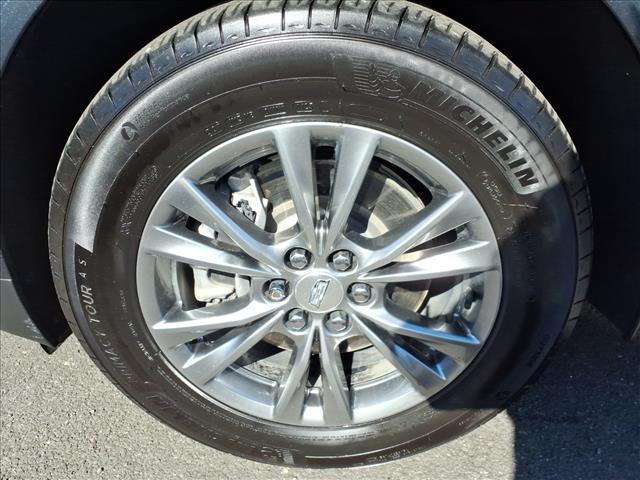 used 2023 Cadillac XT5 car, priced at $32,985