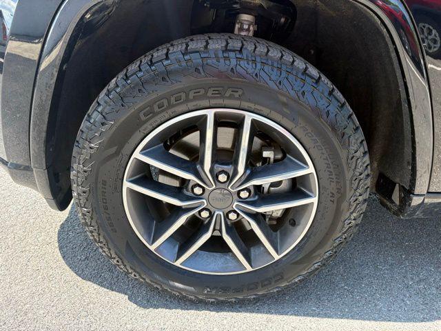 used 2022 Jeep Grand Cherokee car, priced at $26,795