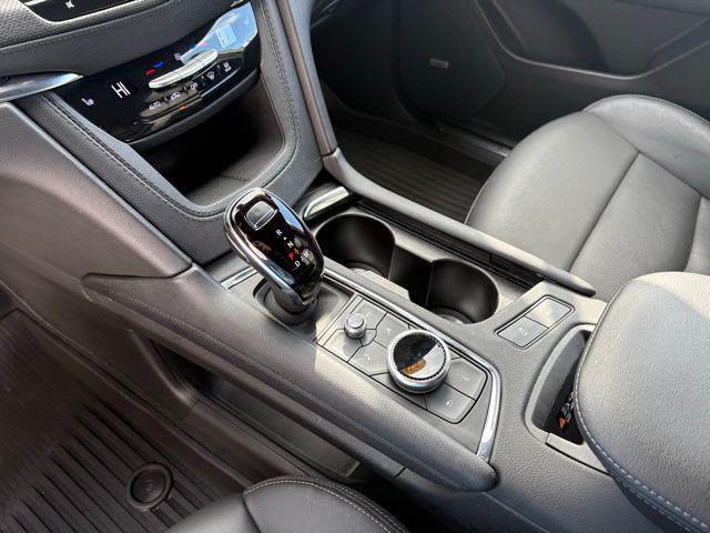 used 2024 Cadillac XT5 car, priced at $38,999