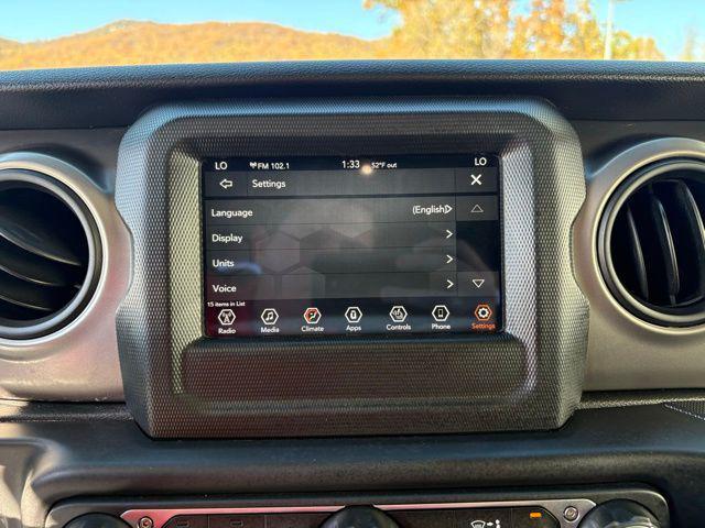 used 2021 Jeep Gladiator car, priced at $26,900