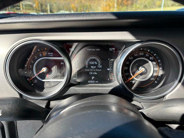 used 2021 Jeep Gladiator car, priced at $26,900