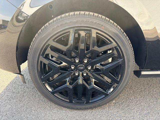 new 2026 Ford Expedition car, priced at $82,988