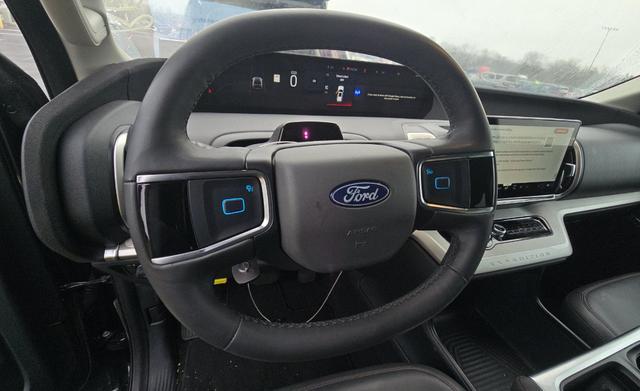 used 2025 Ford Expedition Max car, priced at $59,988