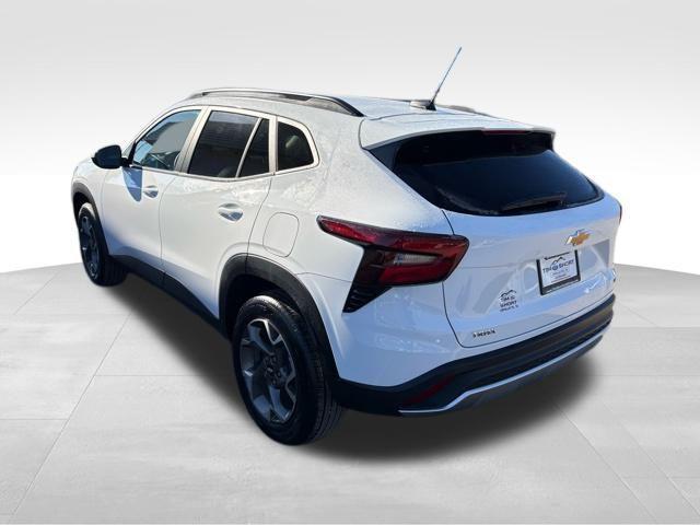 used 2025 Chevrolet Trax car, priced at $19,499