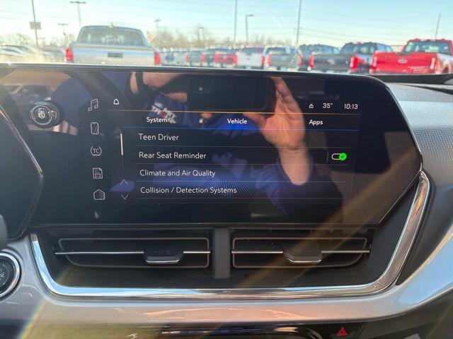 used 2025 Chevrolet Trax car, priced at $19,499