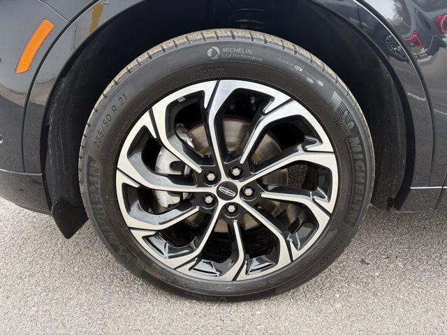 used 2024 Lincoln Nautilus car, priced at $44,490