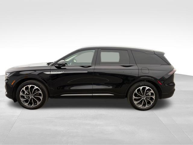 used 2024 Lincoln Nautilus car, priced at $44,490