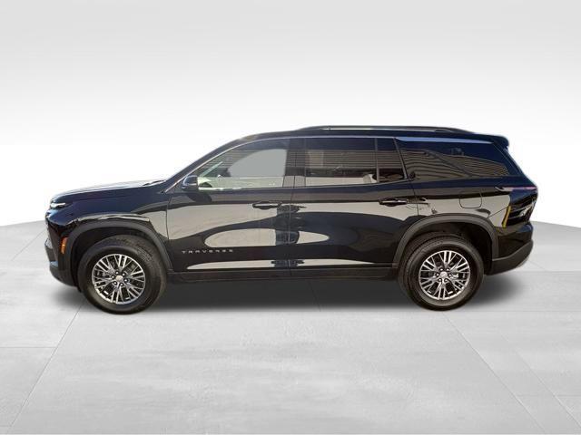 used 2025 Chevrolet Traverse car, priced at $32,999