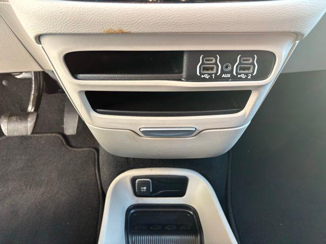 used 2024 Chrysler Pacifica car, priced at $28,563