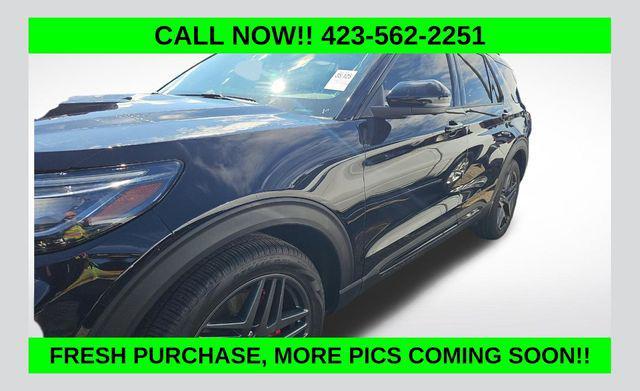 used 2025 Ford Explorer car, priced at $50,489