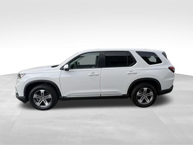 used 2025 Honda Pilot car, priced at $37,720