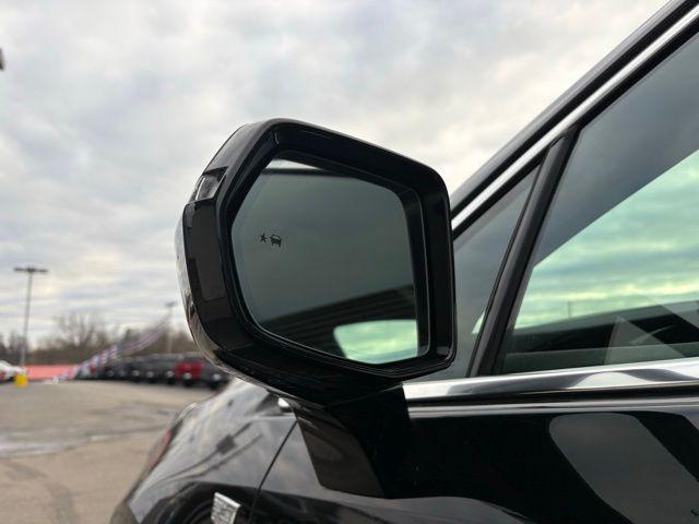 used 2024 Cadillac XT5 car, priced at $33,998