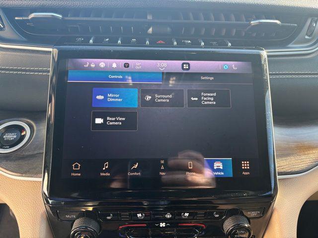 used 2023 Jeep Grand Cherokee car, priced at $23,621