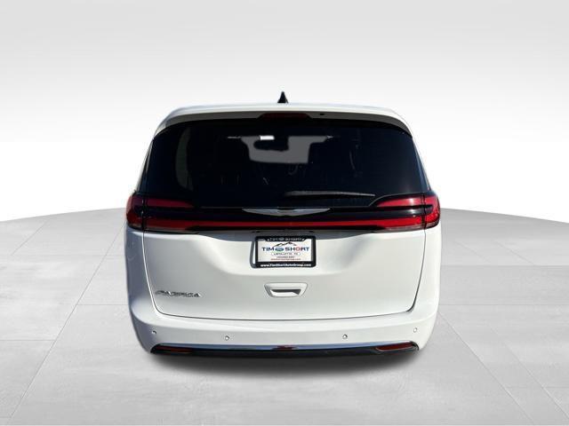 used 2023 Chrysler Pacifica car, priced at $23,386