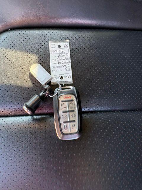 used 2023 Chrysler Pacifica car, priced at $23,386