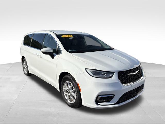used 2023 Chrysler Pacifica car, priced at $23,386