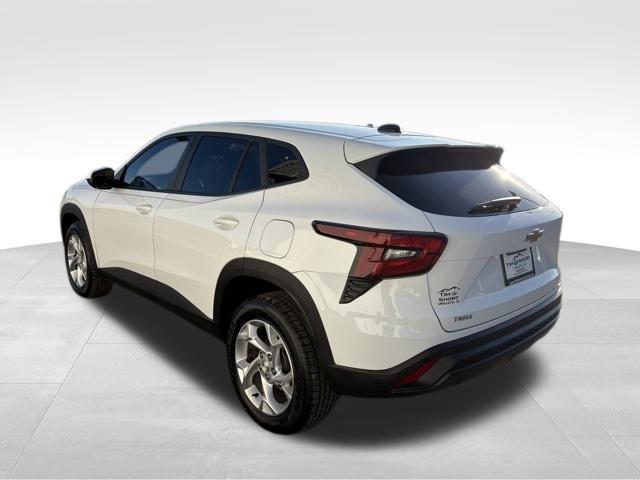 used 2025 Chevrolet Trax car, priced at $15,998