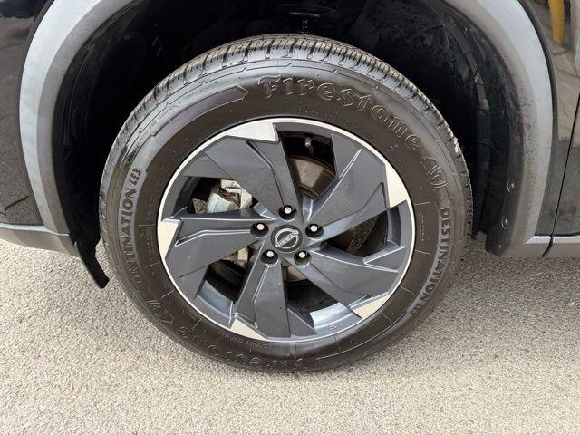 used 2024 Nissan Rogue car, priced at $21,703