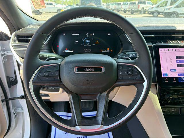 used 2025 Jeep Grand Cherokee car, priced at $37,828