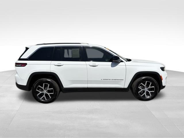 used 2025 Jeep Grand Cherokee car, priced at $37,828