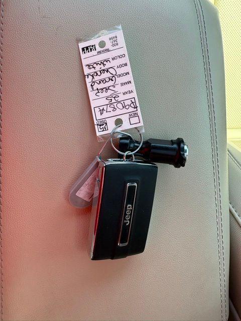 used 2025 Jeep Grand Cherokee car, priced at $37,828