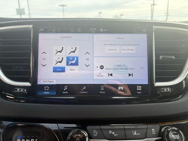 used 2024 Chrysler Pacifica car, priced at $28,585