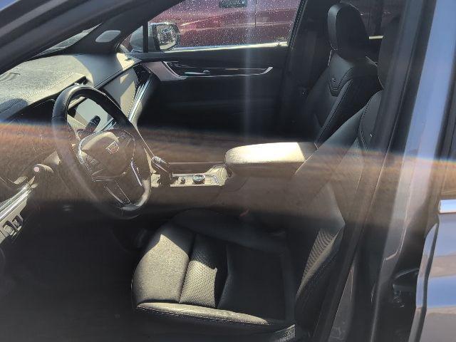 used 2021 Cadillac XT5 car, priced at $29,803